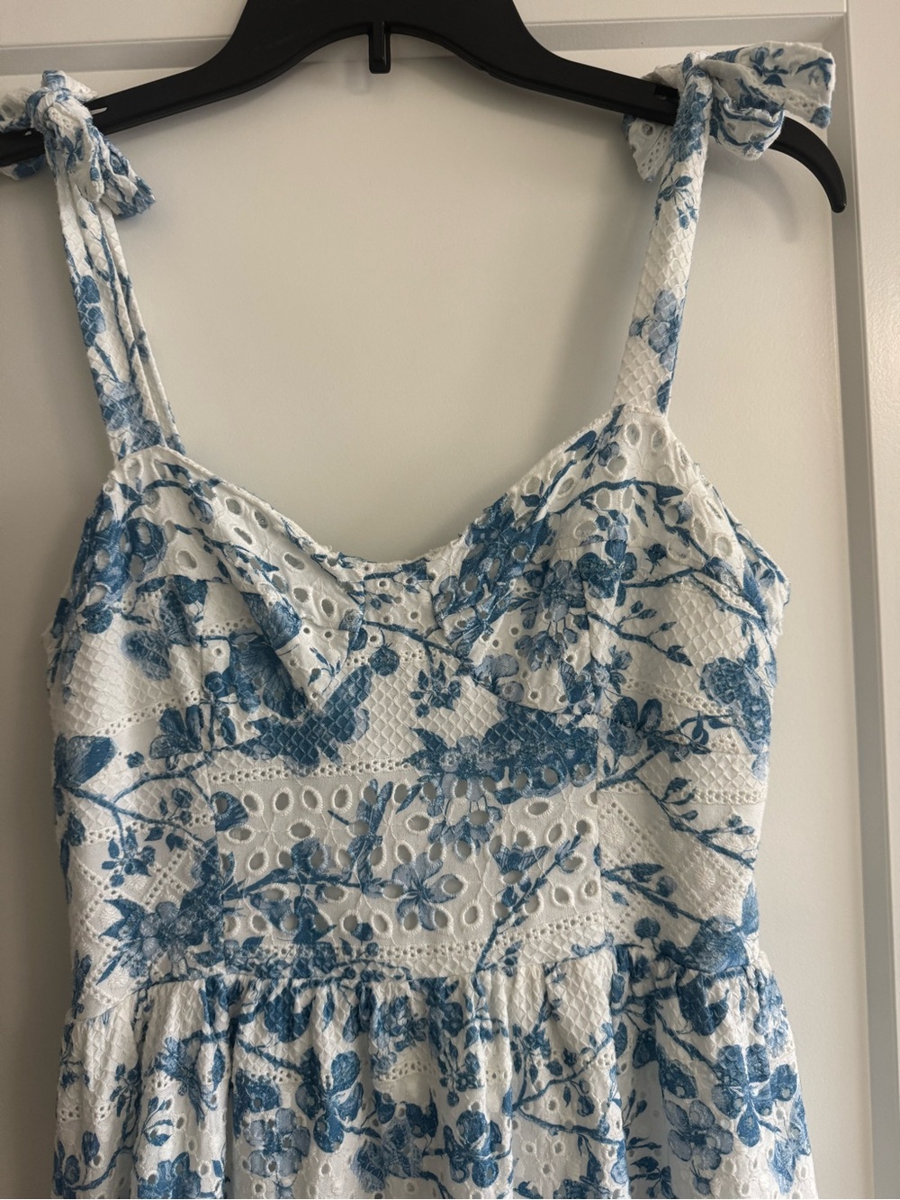 Sophia Rose Floral Eyelet Midi Dress - Picture 5 of 10
